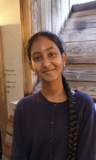 Isha Mullapudi headshot